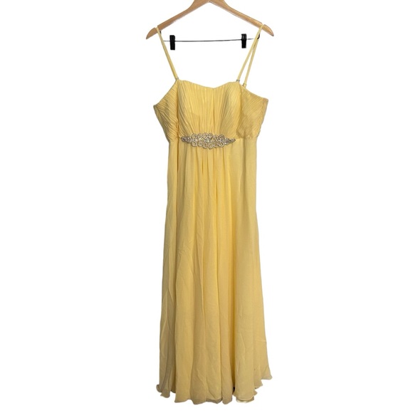 Elegant Long Satin and Chiffon Dress - Picture 1 of 5